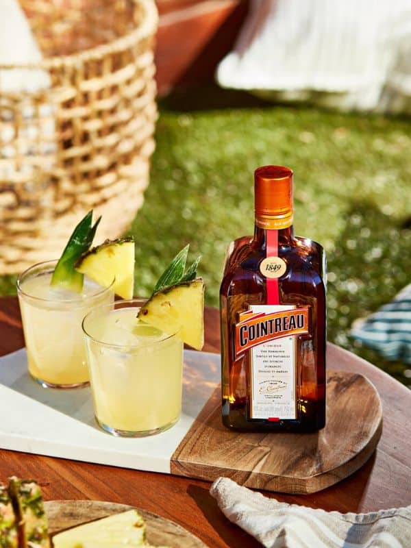 e9d3f08e-851f-42ac-96fd-67fdc0bd5fe1.liker-kuantro-cointreau-40-0-5l_3 - Wine